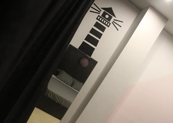 Marina Square Hostel
